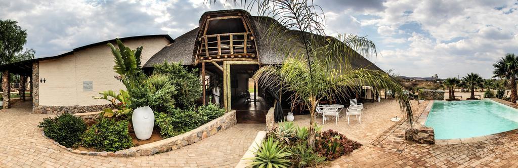 Etotongwe Lodge Outjo Zewnętrze zdjęcie