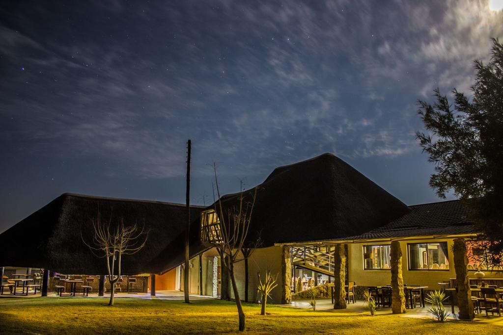 Etotongwe Lodge Outjo Zewnętrze zdjęcie